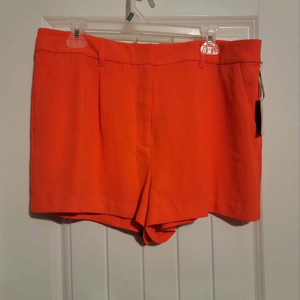 Belle and Sky pleated shorts. Coral color size 14 NWT